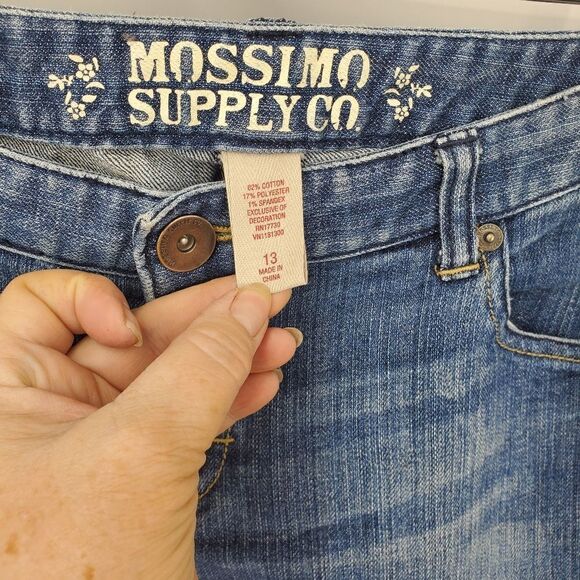 Mossimo Supply Co Boot Cut Blue Jean With Stitching on Back Pockets Size 13 - Picture 3 of 7